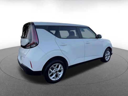 Used 2025 Kia Soul LX w/ LX Technology Package image 14