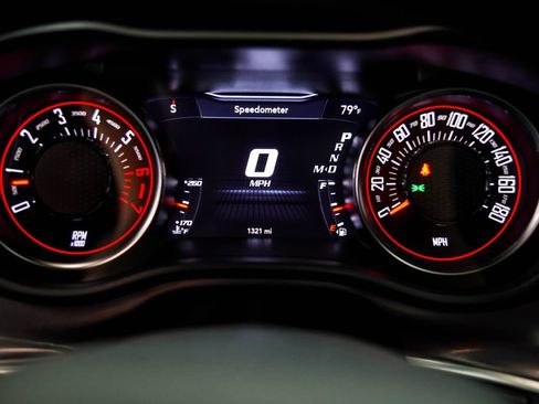 Used 2022 Dodge Challenger R/T Scat Pack RWD image 32