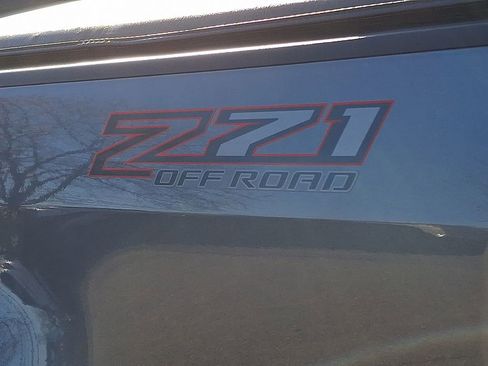 Used 2022 Chevrolet Colorado Z71 image 31