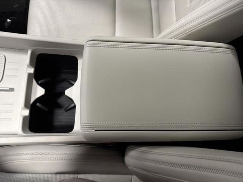 Used 2025 Hyundai Santa Fe Calligraphy image 22