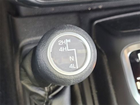 Used 2024 Jeep Wrangler Sahara image 20