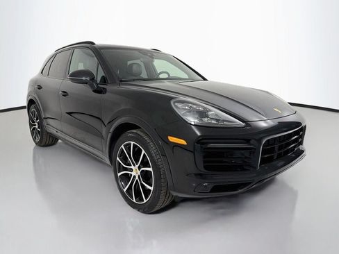 Certified 2023 Porsche Cayenne S AWD/4WD image 7