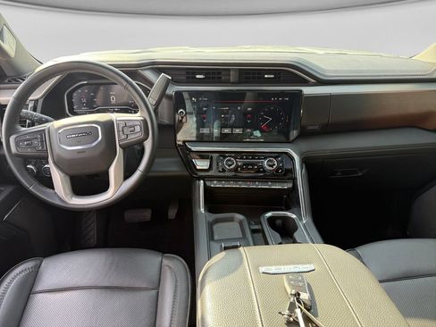 Used 2024 GMC Sierra 3500 Denali w/ Denali Reserve Package AWD/4WD image 22