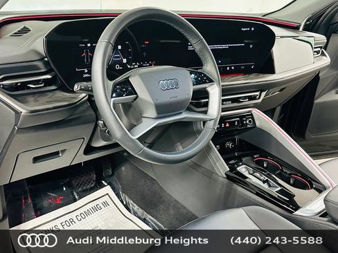 Certified 2025 Audi Q5 Premium w/ Convenience Package AWD/4WD image 11