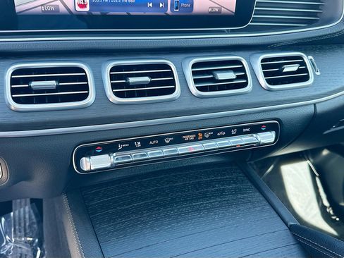 Used 2024 Mercedes-Benz GLS 450 4MATIC image 16