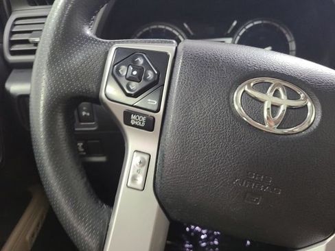 Used 2019 Toyota 4Runner Limited AWD/4WD image 28