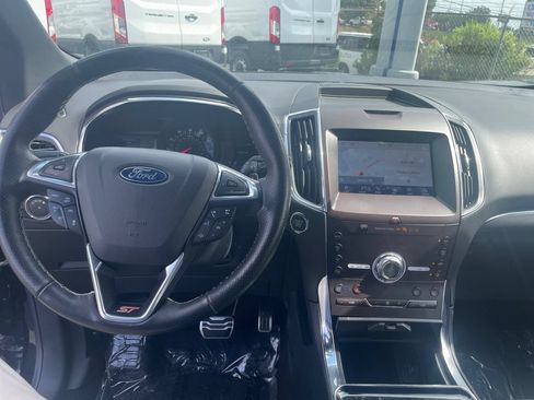Used 2020 Ford Edge ST w/ Equipment Group 401A AWD/4WD image 17