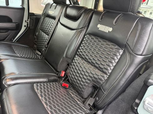 Certified 2023 Jeep Wrangler Sport S image 30