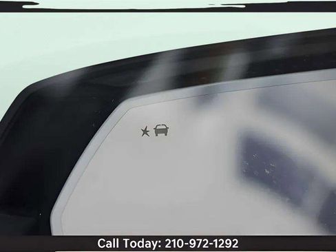 Used 2024 Chevrolet Tahoe High Country w/ Advanced Technology Package image 20