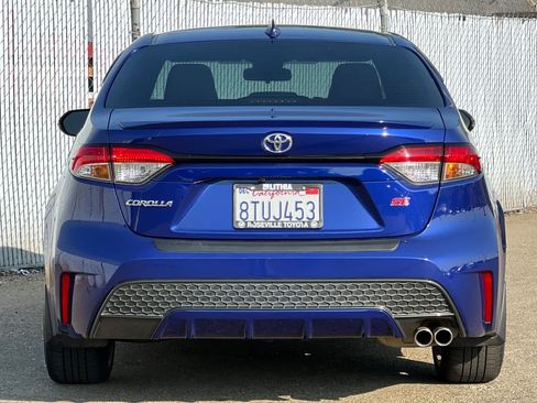 Used 2021 Toyota Corolla SE w/ SE Premium Package FWD image 4