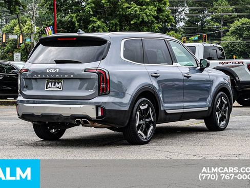 Used 2023 Kia Telluride EX w/ EX Captain's Chair Package AWD/4WD image 6