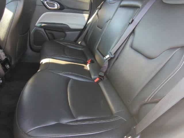 Certified 2025 Jeep Compass Limited AWD/4WD image 19