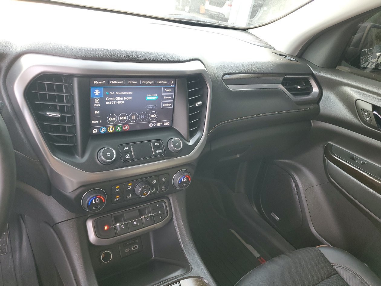 Used 2023 GMC Acadia AT4 w/ Technology Package AWD/4WD image 27