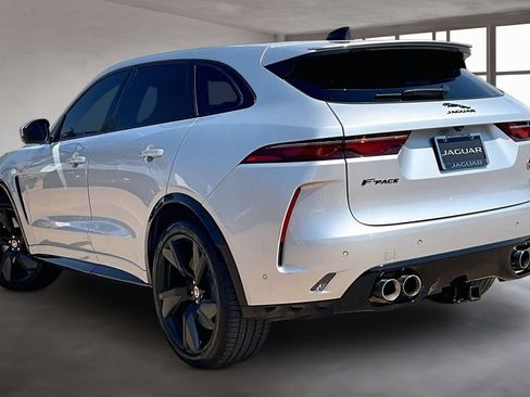Used 2022 Jaguar F-PACE SVR AWD/4WD image 11