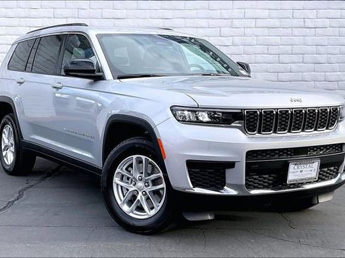 New 2025 Jeep Grand Cherokee L Laredo image 14