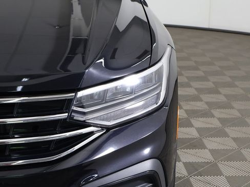 Used 2022 Volkswagen Tiguan SE FWD image 14