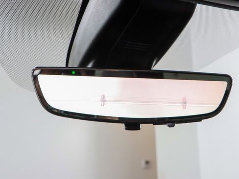 Used 2021 Chevrolet Suburban Premier w/ Premium Package image 23