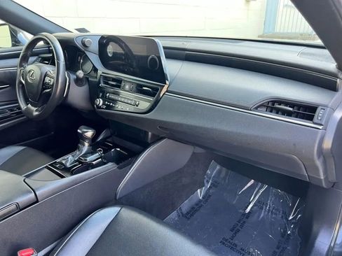 Used 2023 Lexus ES 350 w/ Accessory Package (Z1) image 14