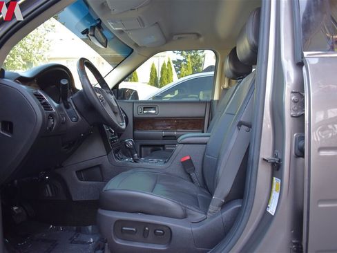 Used 2019 Ford Flex Limited image 10