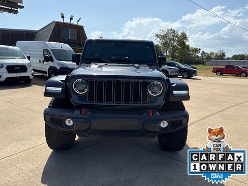 Certified 2025 Jeep Wrangler Unlimited Rubicon AWD/4WD image 2
