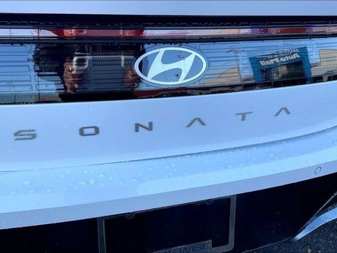 New 2026 Hyundai Sonata Limited image 18