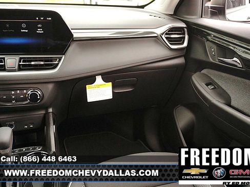 New 2026 Chevrolet TrailBlazer LS w/ LS Convenience Package FWD image 34