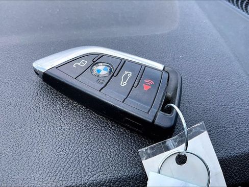 Used 2022 BMW 330i xDrive Sedan w/ Convenience Package AWD/4WD image 12