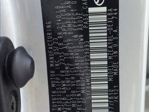 Used 2023 Toyota Corolla LE image 27