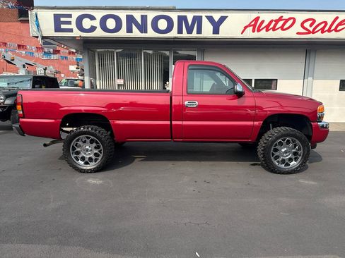 Used 2005 GMC Sierra 1500 SLE w/ Light Duty Power Package image 2