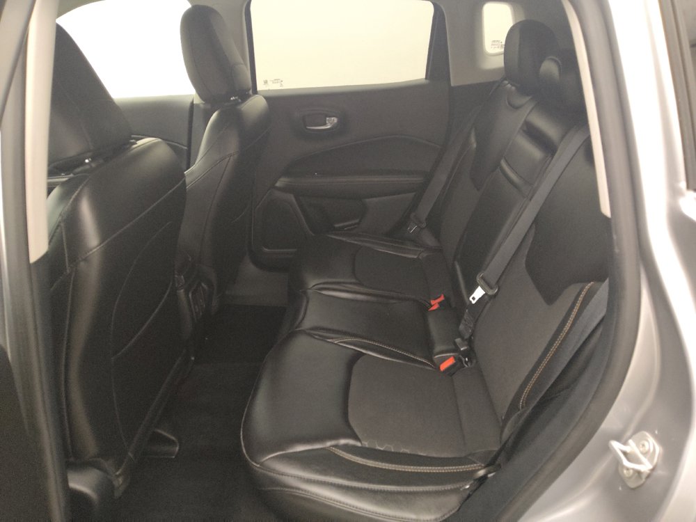 Used 2018 Jeep Compass Latitude AWD/4WD image 18