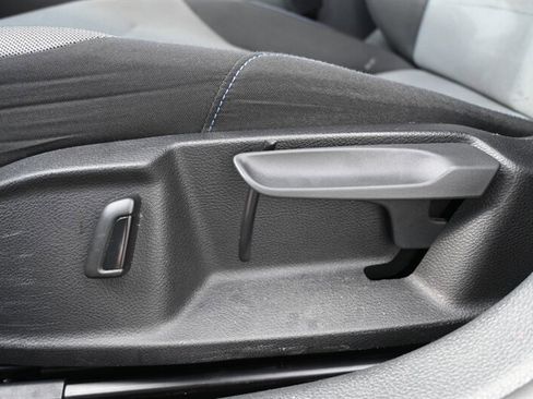 Used 2016 Volkswagen e-Golf SE w/ DC Fast Charging Package image 20