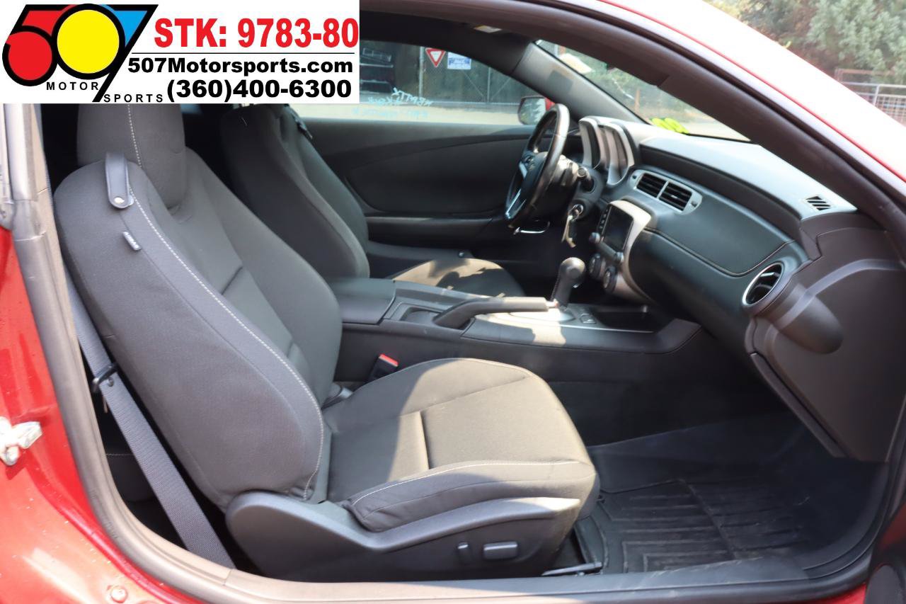 Used 2015 Chevrolet Camaro LT RWD image 15
