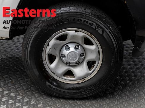 Used 2020 Toyota Tacoma SR RWD image 28