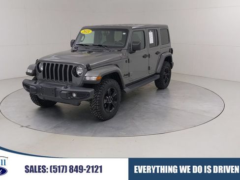 Used 2021 Jeep Wrangler Unlimited Sahara AWD/4WD image 1