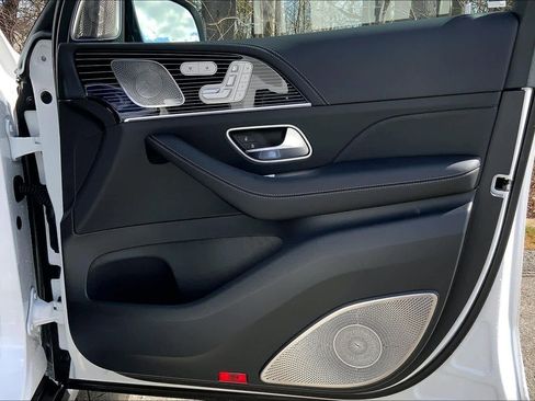 Certified 2025 Mercedes-Benz GLS 63 AMG 4MATIC image 23