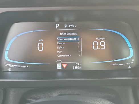 Certified 2025 Hyundai Elantra Sport FWD image 10