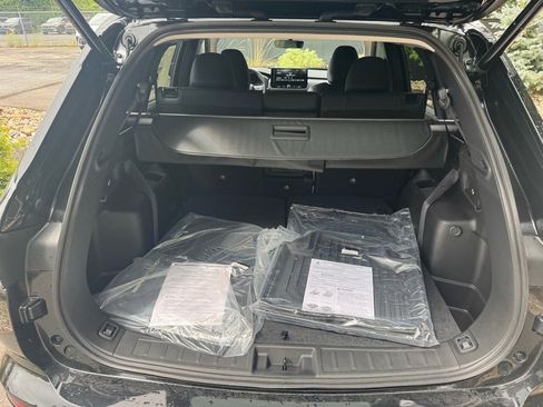 New 2025 Mitsubishi Outlander SE image 16