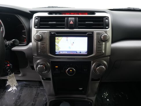 Used 2013 Toyota 4Runner SR5 RWD image 21