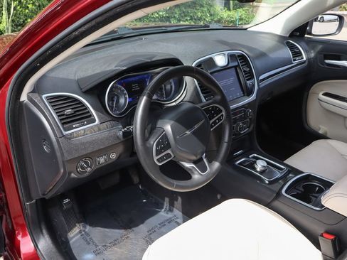 Used 2023 Chrysler 300 Touring L w/ Popular Equipment Group AWD/4WD image 22
