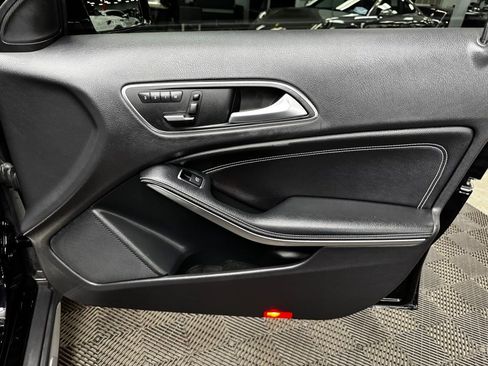 Used 2015 Mercedes-Benz GLA 250 image 55