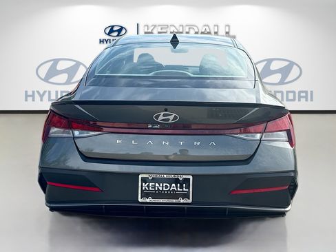 Certified 2026 Hyundai Elantra Sport FWD image 5