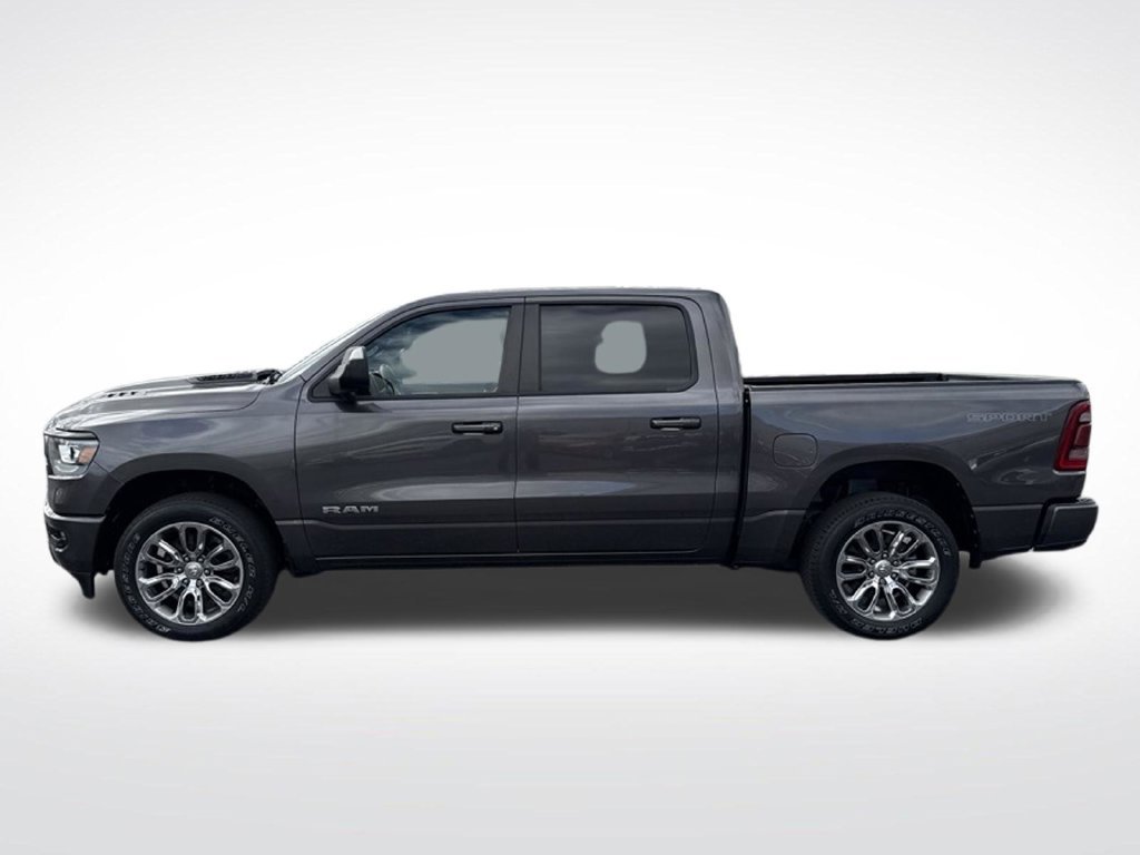 Used 2023 RAM 1500 Laramie AWD/4WD image 3