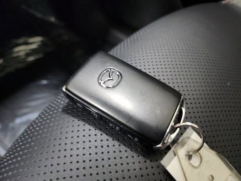 Used 2025 MAZDA CX-90 3.3 Turbo w/ Preferred Package image 39