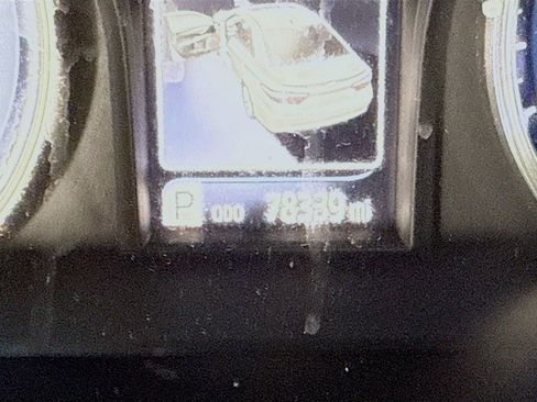 Used 2017 Toyota Camry XLE FWD image 16