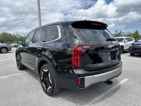 Used 2025 Kia Telluride S image 4