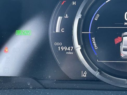 Used 2024 Lexus ES 300h F Sport w/ Accessory Package (Z1) FWD image 32