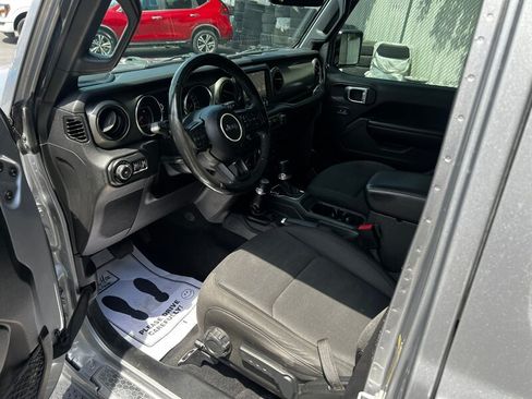 Used 2021 Jeep Wrangler Unlimited Sport AWD/4WD image 17