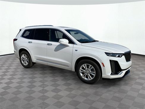 New 2025 Cadillac XT6 Luxury w/ LPO, Floor Liner Package image 1