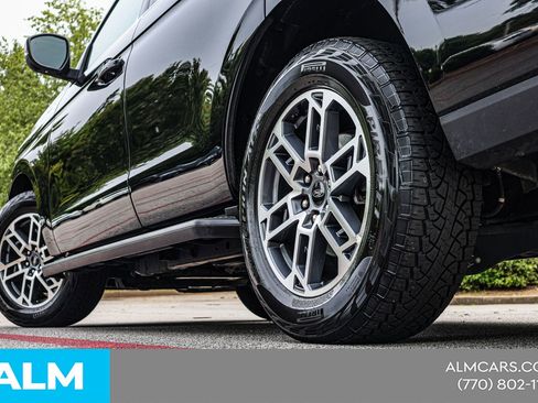 Used 2025 Ford Expedition Active AWD/4WD image 16