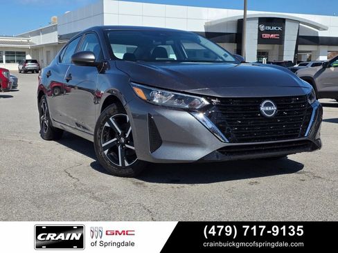 Used 2025 Nissan Sentra SV image 1